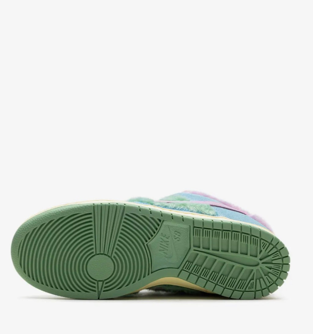 SB Dunk Low "Verdy Visty" sneakers